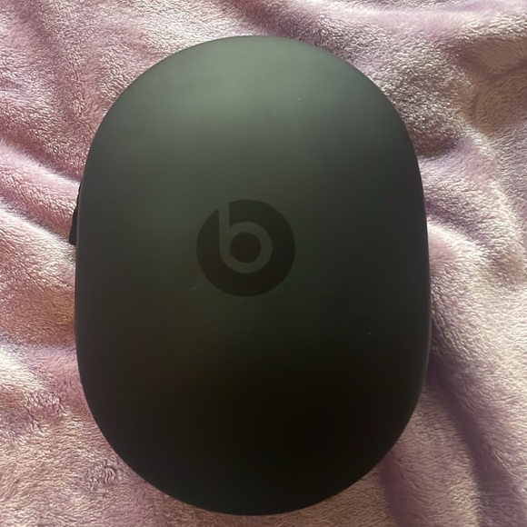 Beats Studio 3s - Picture 2 of 5